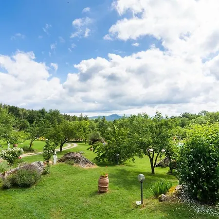 Podere Mezzavia By Vacavilla * Piancastagnaio